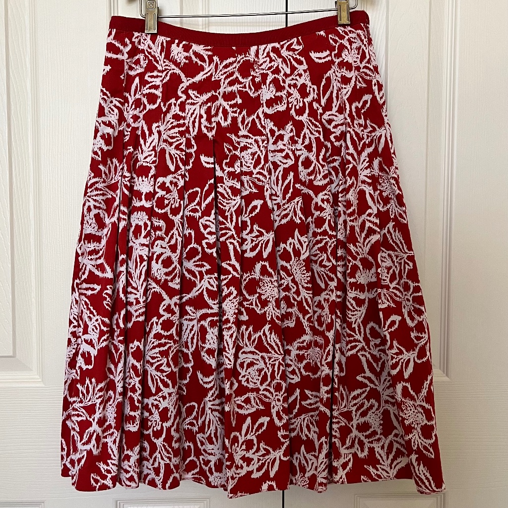 Vintage Liz Claiborne Red Floral Skirt (Size 4)